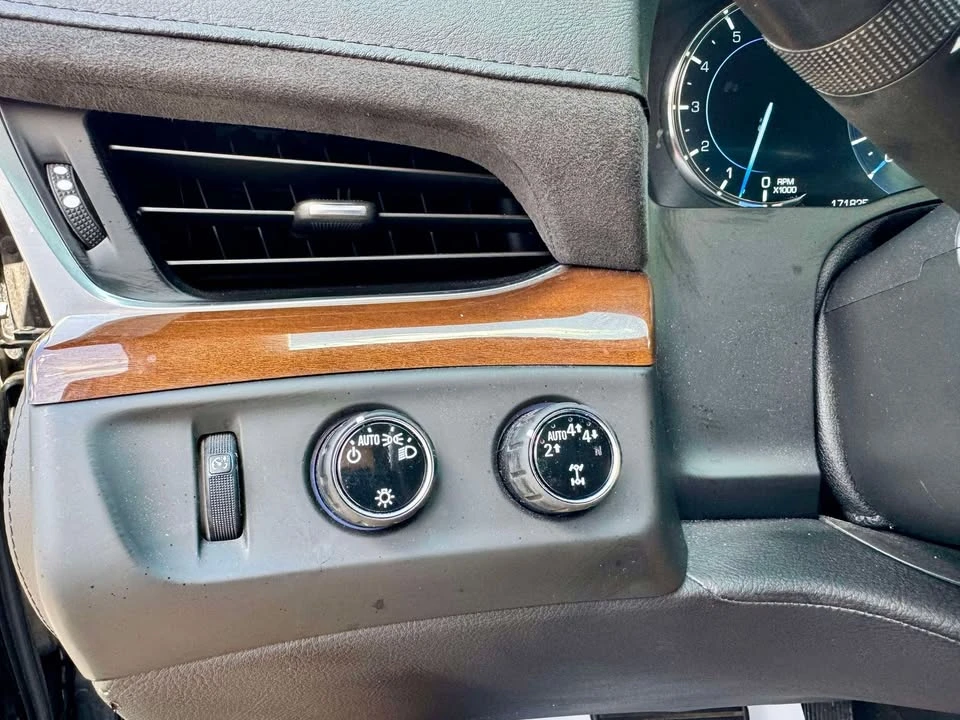 2020 Cadillac Escalade 4th Gen - Image 17 of 20