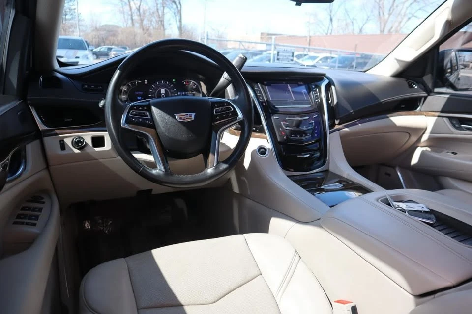 2020 Cadillac Escalade 4th Gen - Image 18 of 20