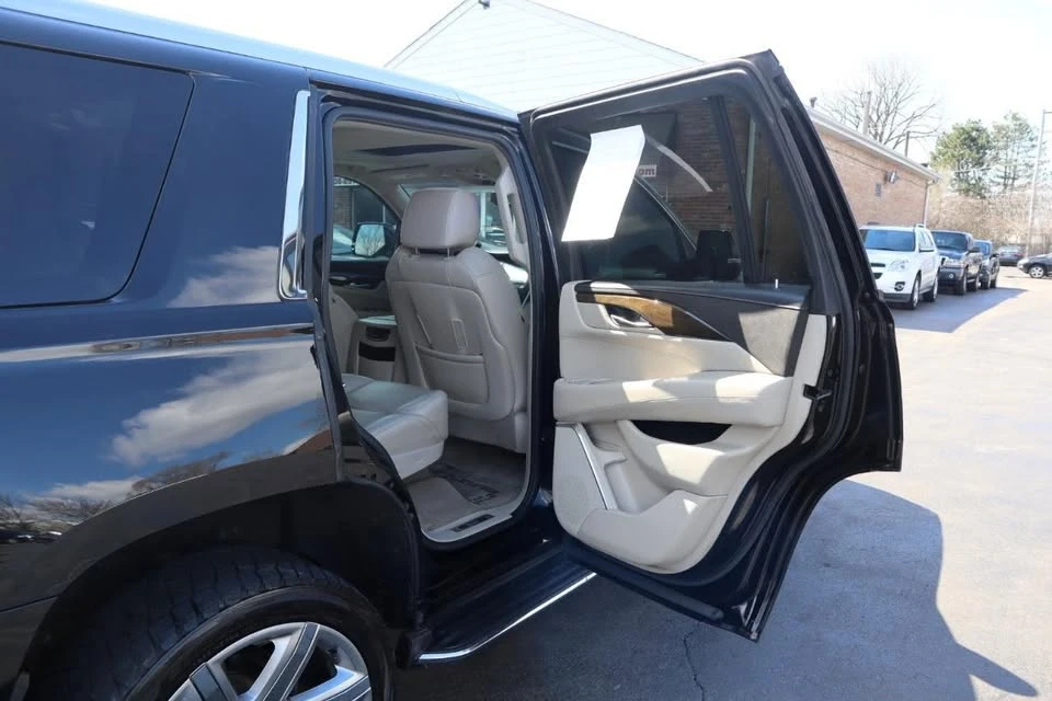 2020 Cadillac Escalade 4th Gen - Image 13 of 20