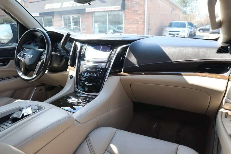 2020 Cadillac Escalade 4th Gen - Image 11 of 20