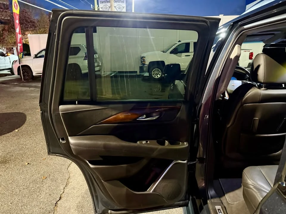 2020 Cadillac Escalade 4th Gen - Image 14 of 16