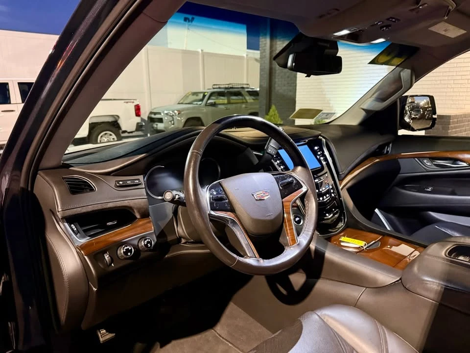 2020 Cadillac Escalade 4th Gen - Image 12 of 16