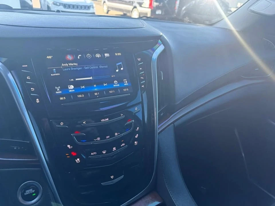 2020 Cadillac Escalade 4th Gen - Image 8 of 11