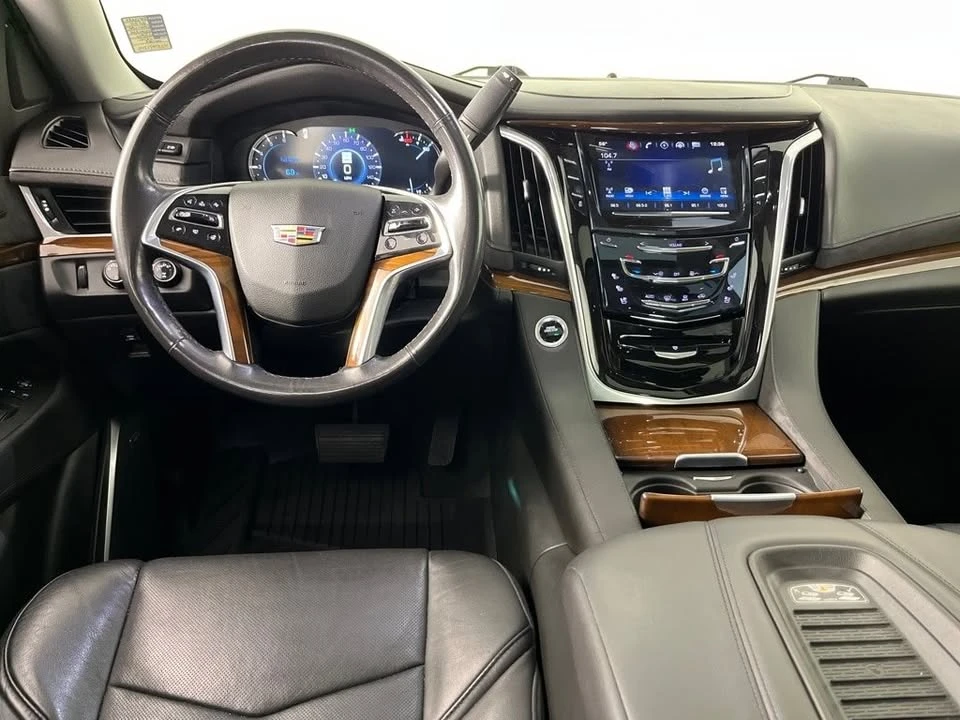 2020 Cadillac Escalade 4th Gen - Image 8 of 9