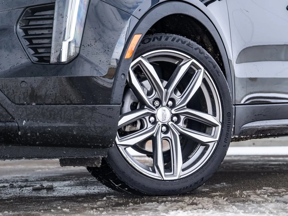 2020 Cadillac XT4 - Image 2 of 12