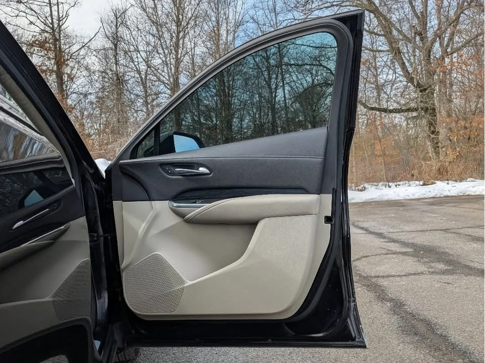 2020 Cadillac XT4 - Image 13 of 20