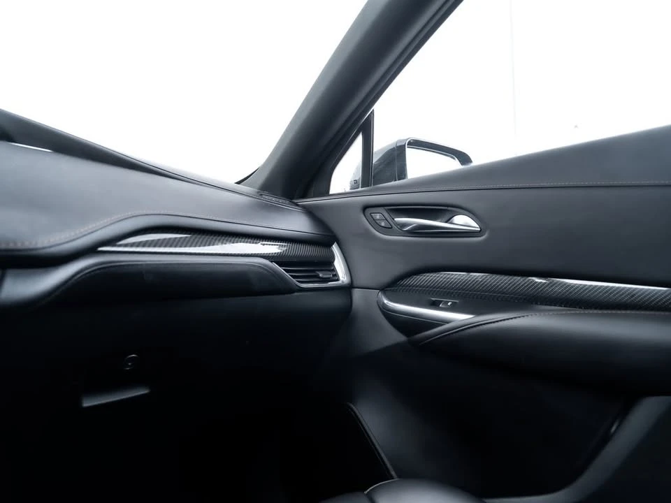 2020 Cadillac XT4 - Image 17 of 20