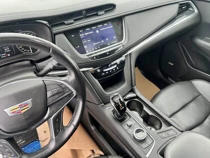 2020 Cadillac XT5 - Image 8 of 9