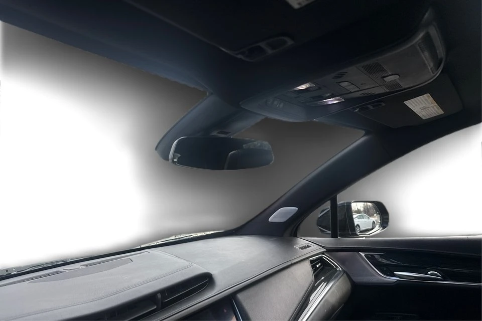 2020 Cadillac XT5 - Image 16 of 20
