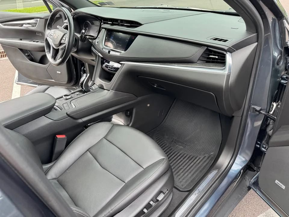 2020 Cadillac XT5 - Image 17 of 20