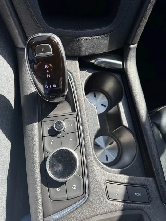 2020 Cadillac XT5 - Image 7 of 10