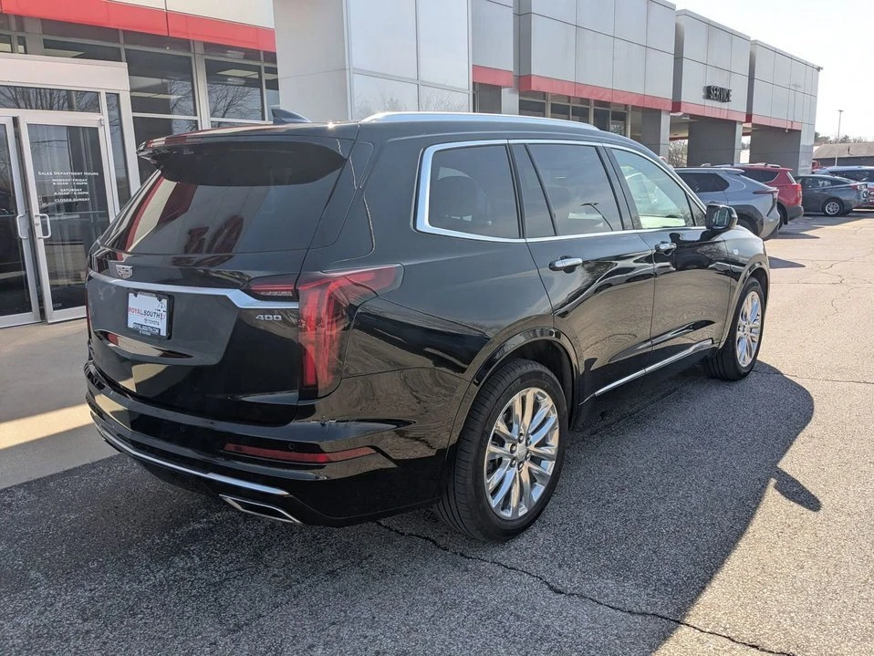 2020 Cadillac XT6 - Image 8 of 10