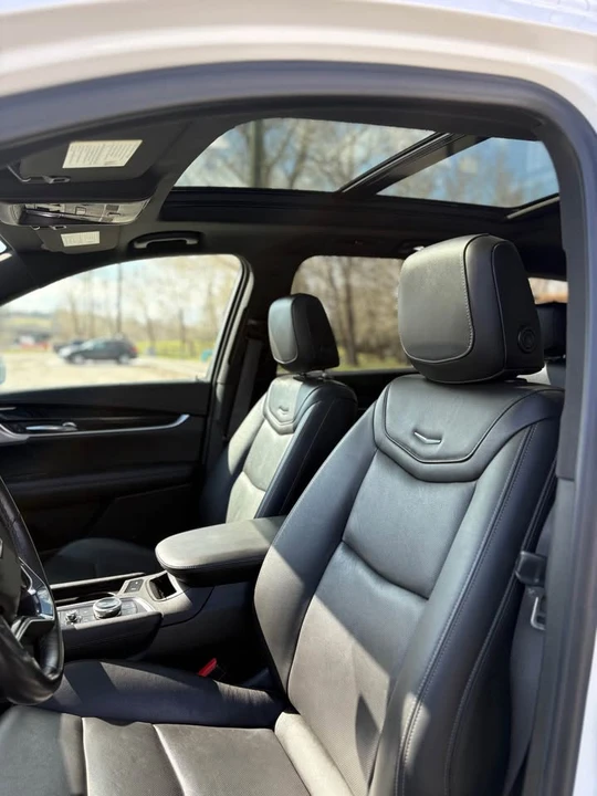 2020 Cadillac XT6 - Image 8 of 14