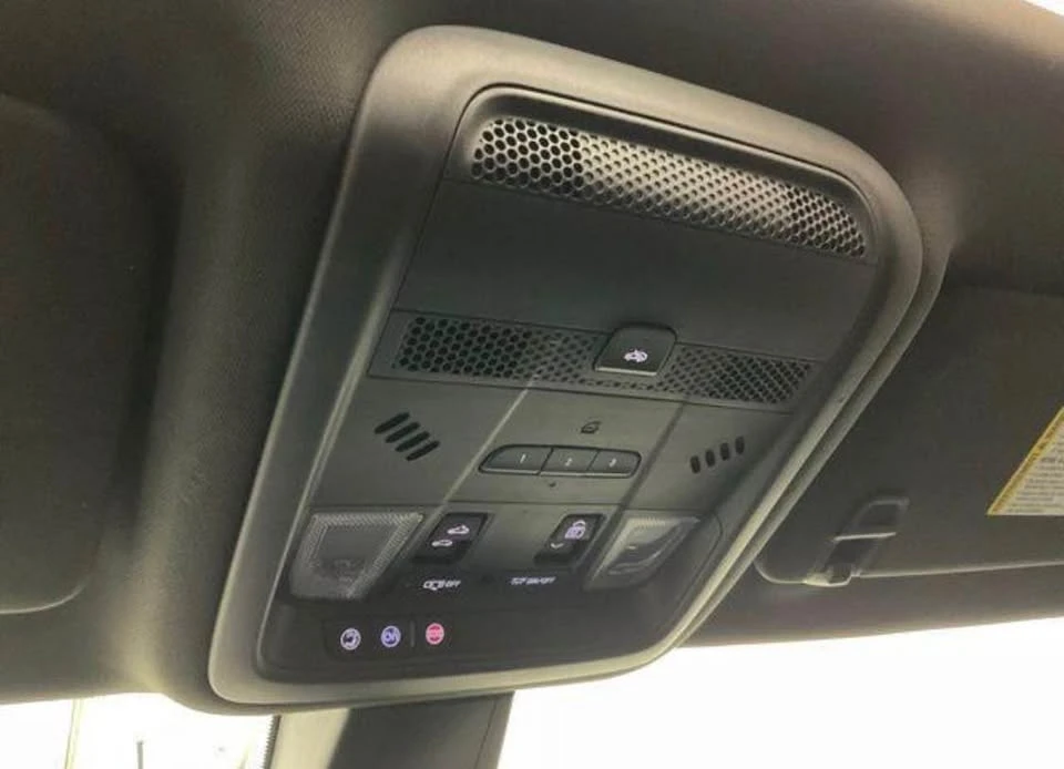 2020 Cadillac XT6 - Image 11 of 17