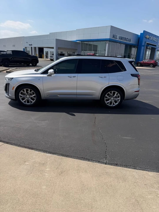 2020 Cadillac XT6 - Image 2 of 5