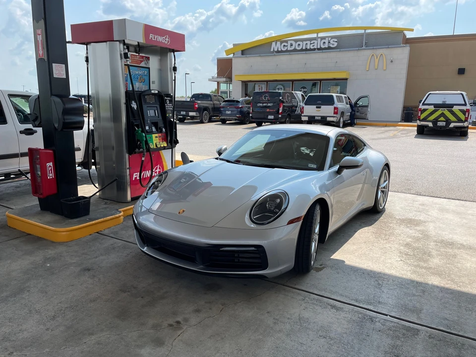 2020 Porsche 992 Carrera S - Image 2 of 31
