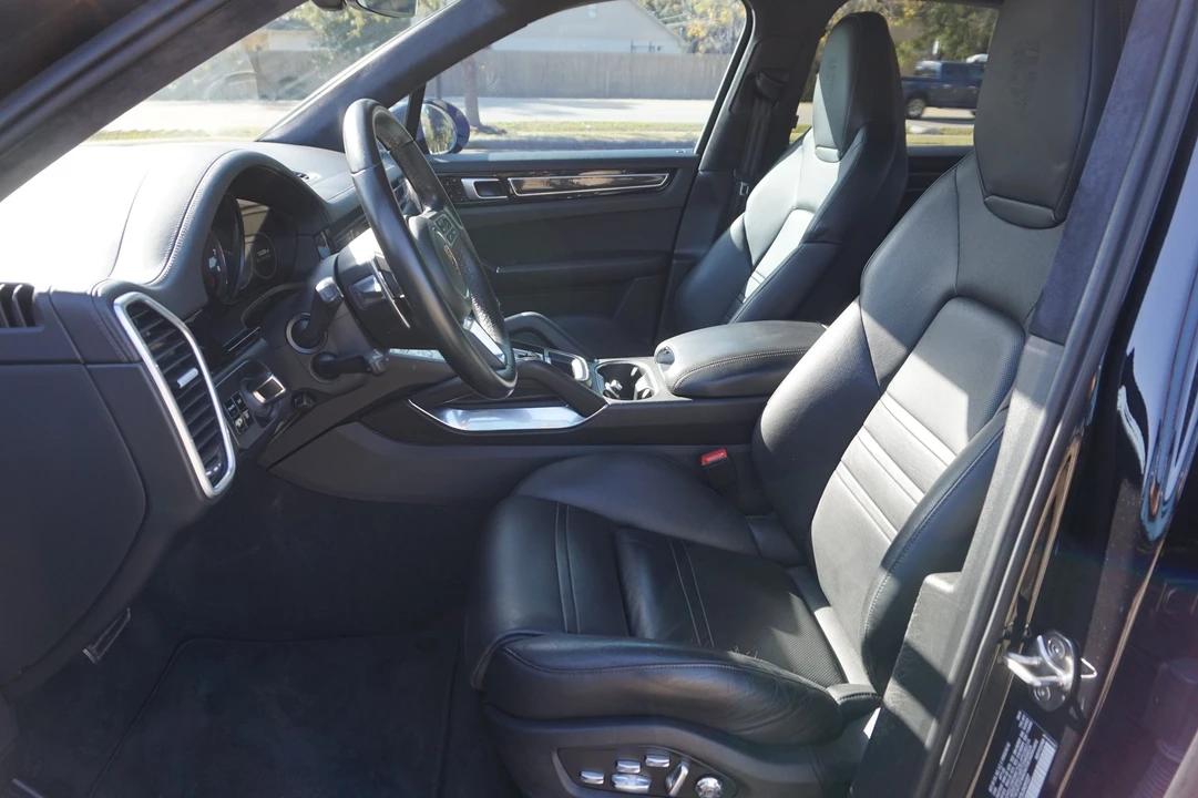 2020 Porsche 9Y0/9Y3 Cayenne Turbo - Image 10 of 27