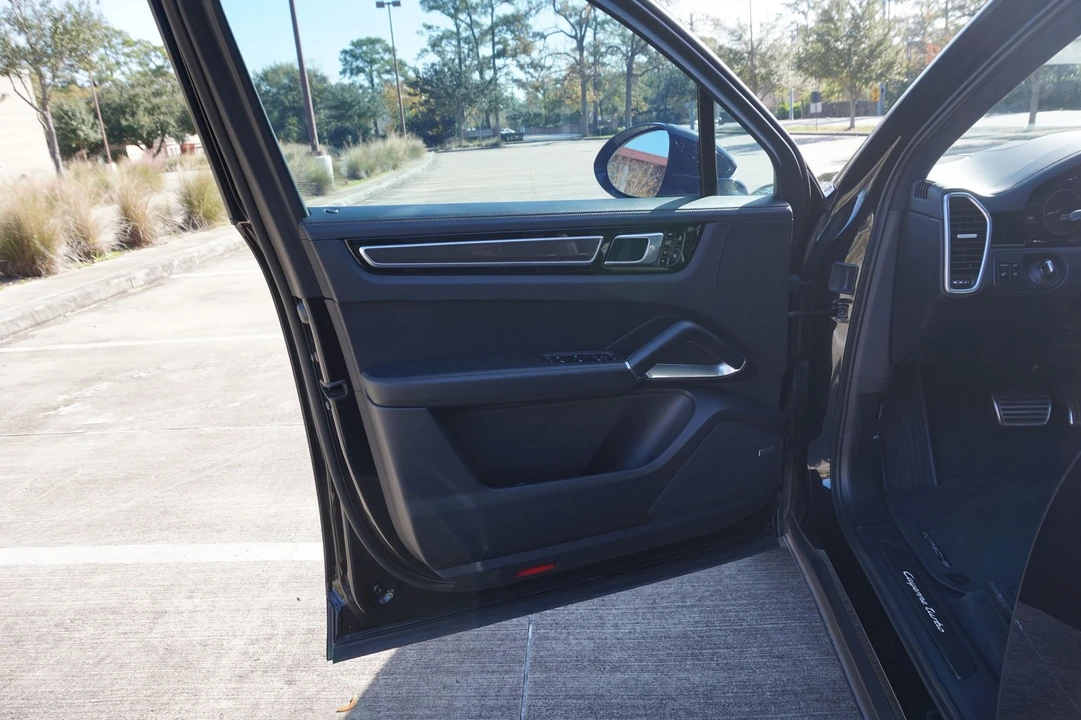 2020 Porsche 9Y0/9Y3 Cayenne Turbo - Image 11 of 27