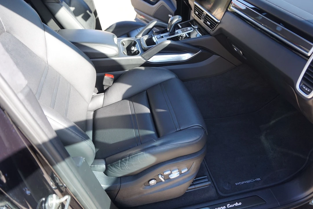 2020 Porsche 9Y0/9Y3 Cayenne Turbo - Image 20 of 27