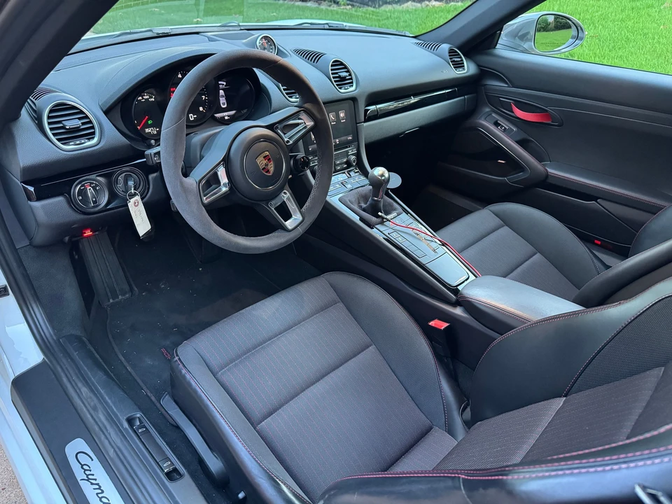 2020 Porsche 718 Cayman T - Image 7 of 14