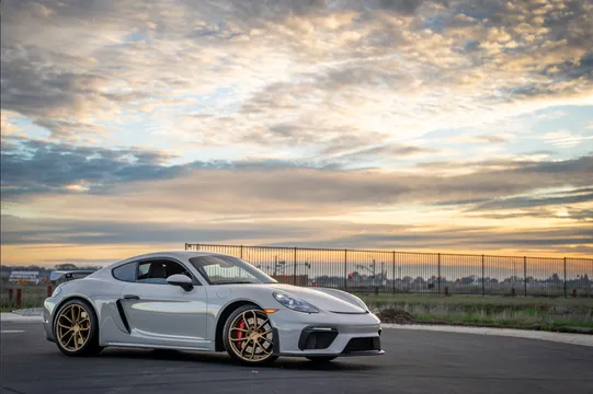 2020 Porsche 718 Cayman GT4
