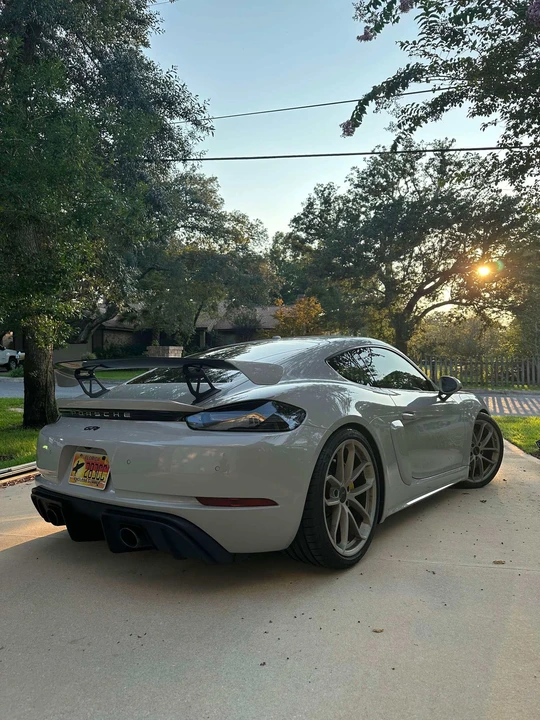 2020 Porsche 718 Cayman GT4 - Image 6 of 10
