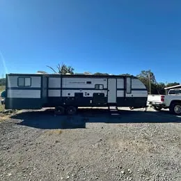 2020 Cherokee 30 ft Bumper Pull