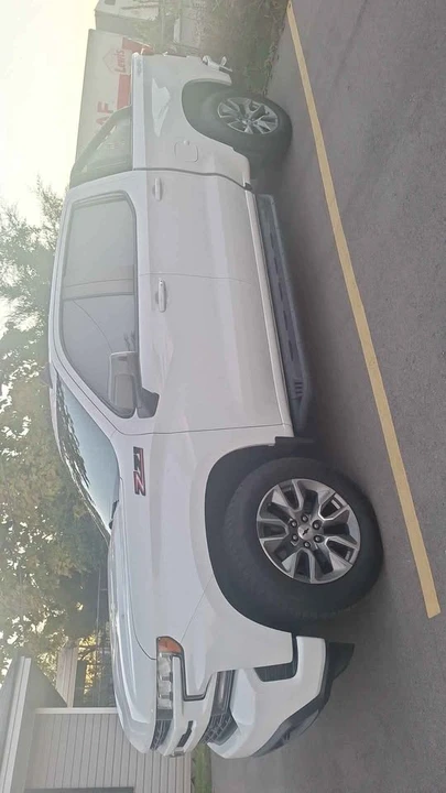 2020 Chevrolet Silverado 4th Gen - Image 2 of 8