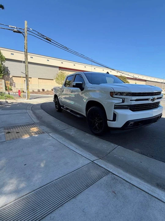 2020 Chevrolet Silverado 4th Gen - Image 2 of 8