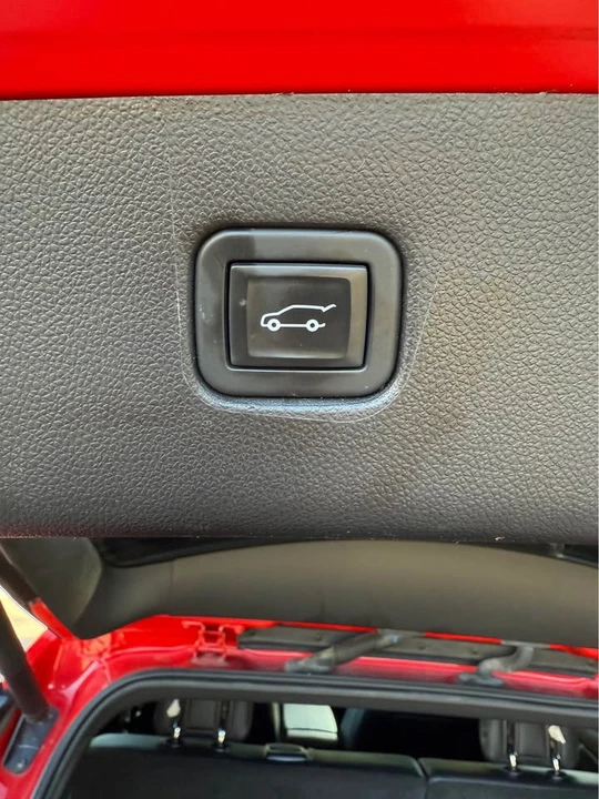 2020 Chevrolet Blazer - Image 12 of 20