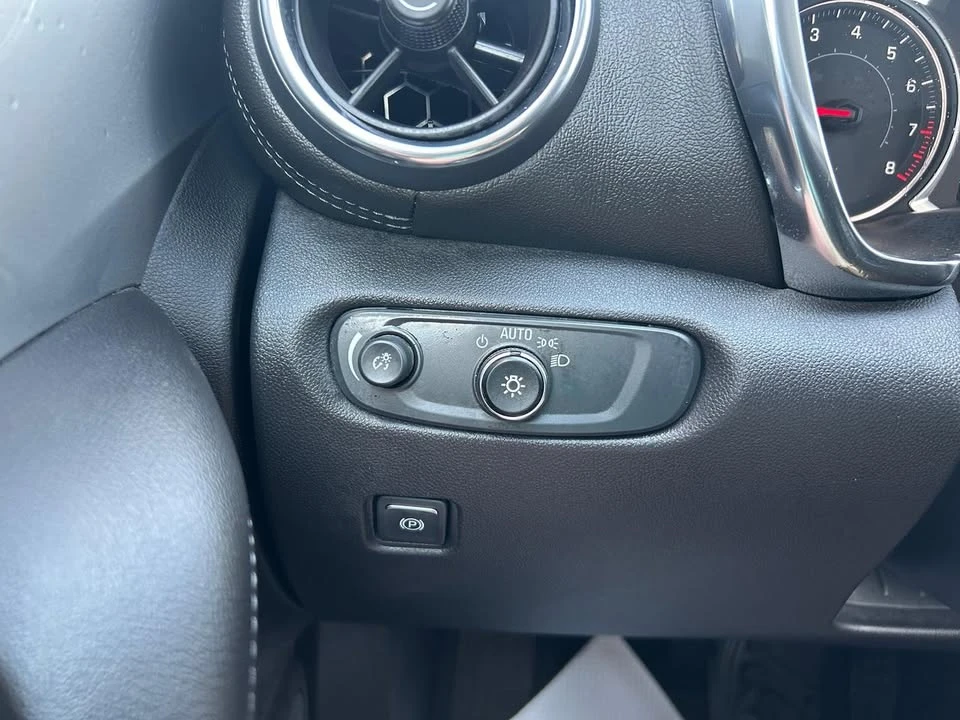 2020 Chevrolet Blazer - Image 8 of 19