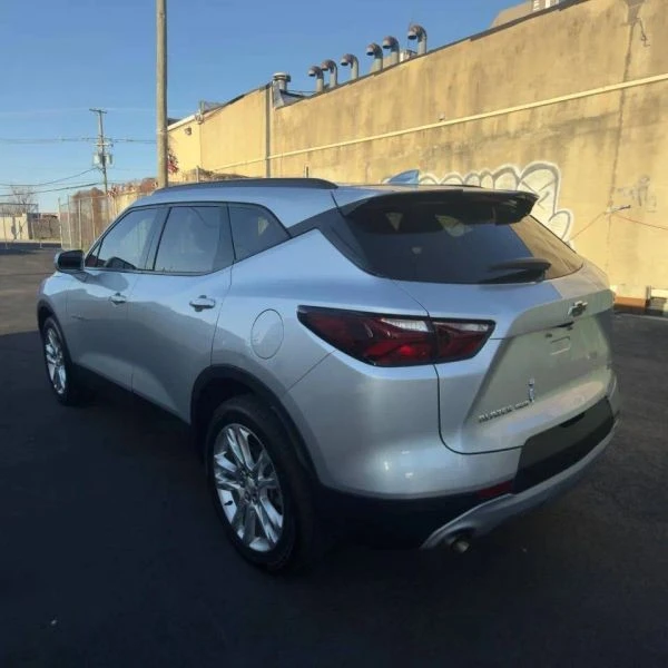 2020 Chevrolet Blazer - Image 6 of 12
