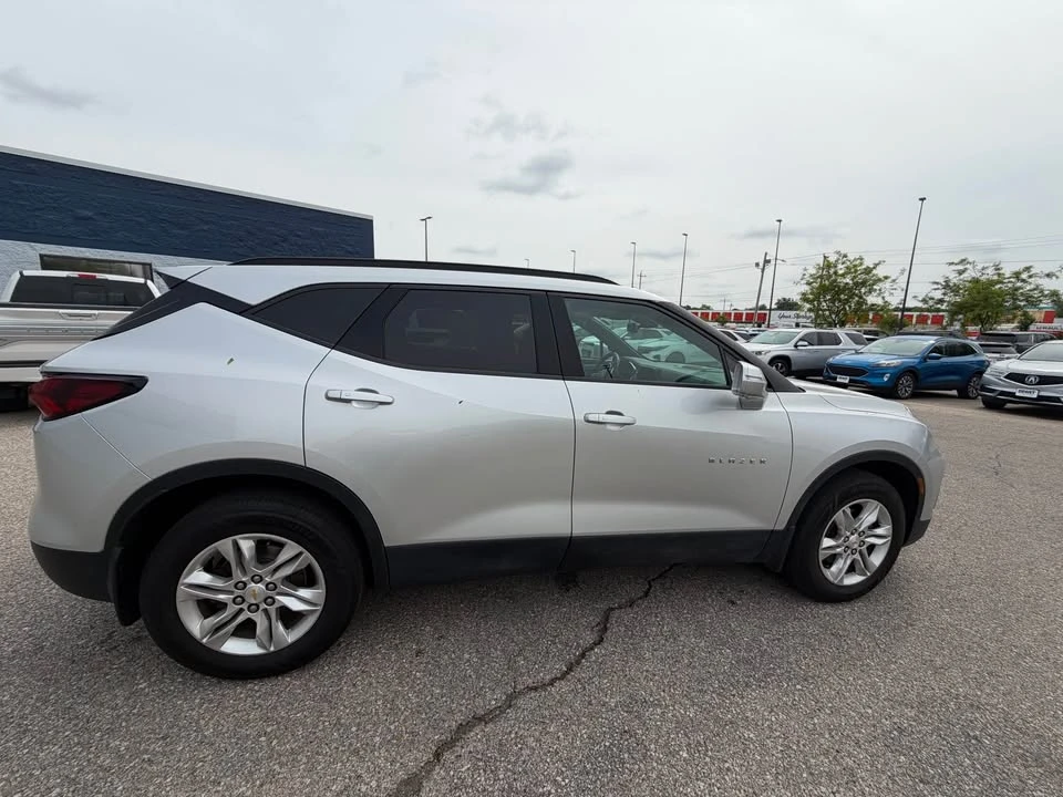 2020 Chevrolet Blazer - Image 2 of 11