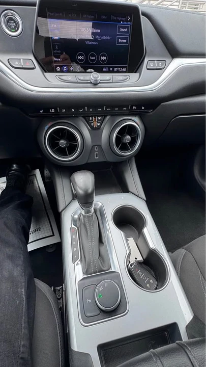 2020 Chevrolet Blazer - Image 9 of 18
