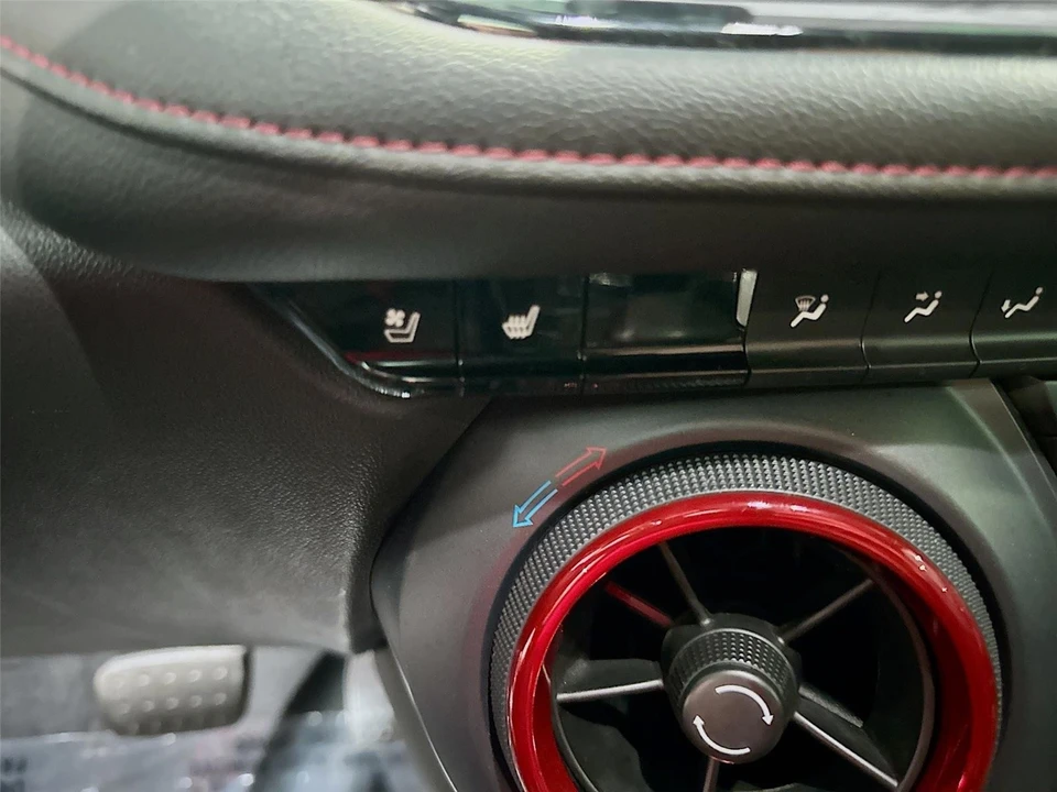 2020 Chevrolet Blazer - Image 12 of 21