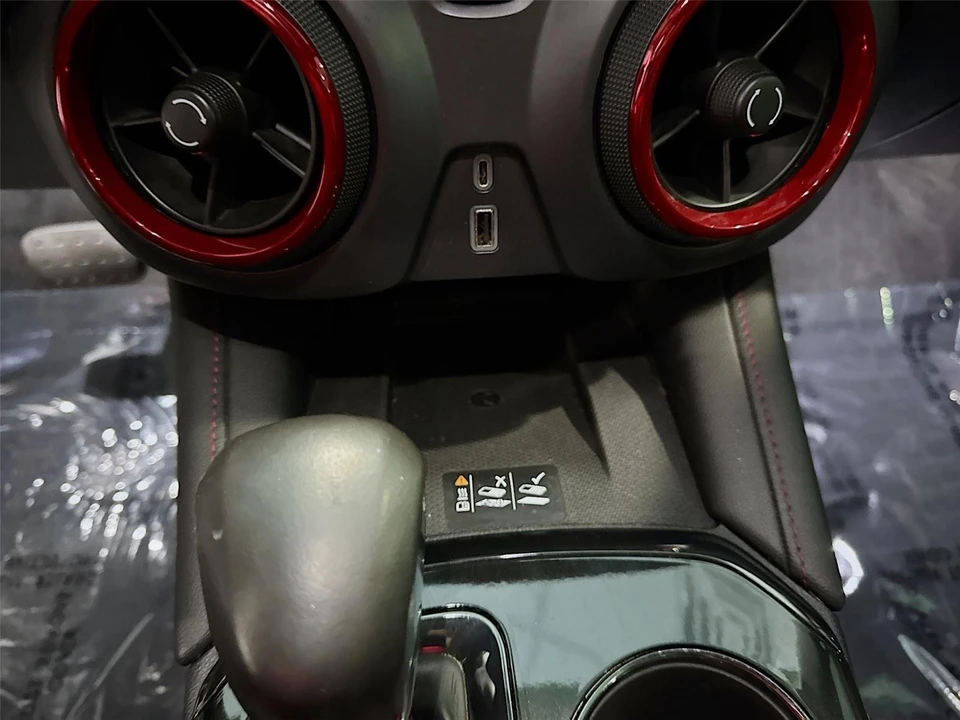 2020 Chevrolet Blazer - Image 17 of 21