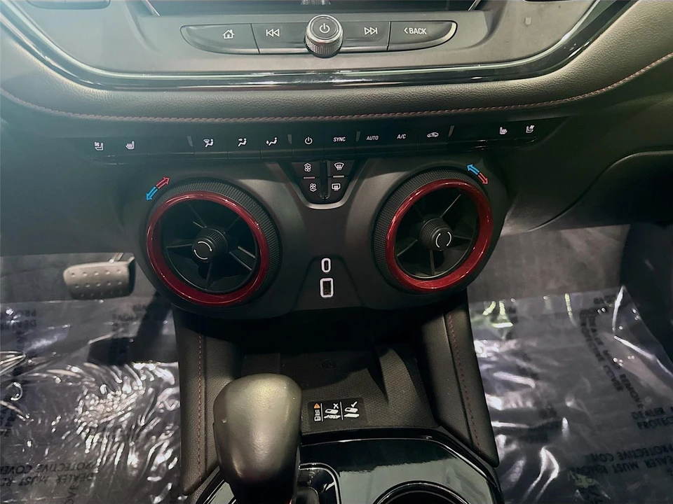 2020 Chevrolet Blazer - Image 15 of 21