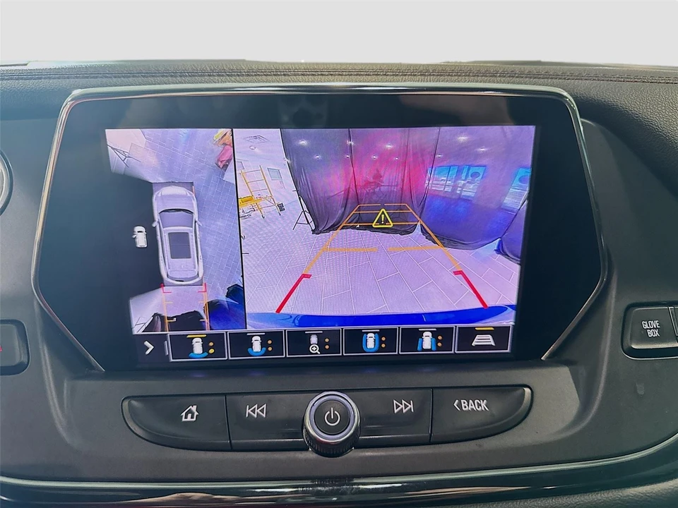 2020 Chevrolet Blazer - Image 10 of 21