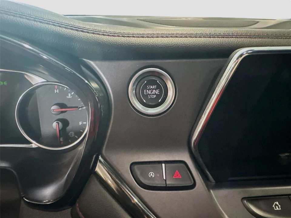 2020 Chevrolet Blazer - Image 14 of 21