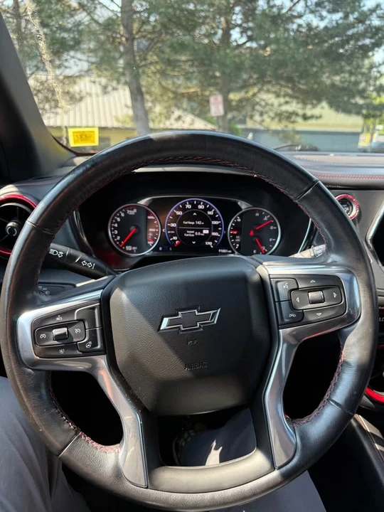 2020 Chevrolet Blazer - Image 10 of 11