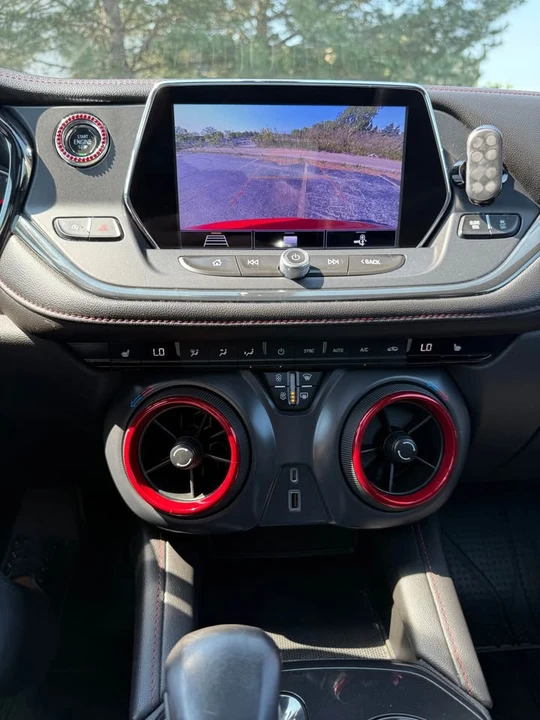 2020 Chevrolet Blazer - Image 9 of 11