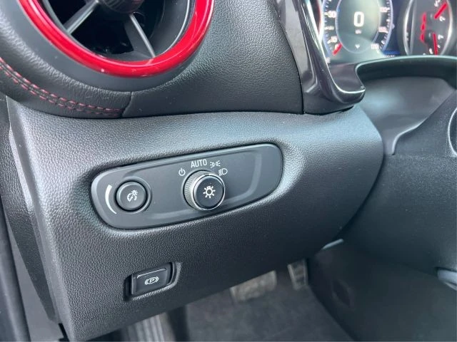 2020 Chevrolet Blazer - Image 17 of 21