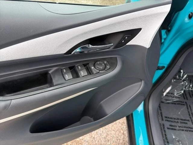 2020 Chevrolet - Image 9 of 23