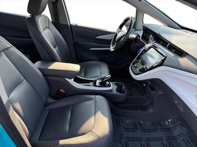 2020 Chevrolet - Image 17 of 24