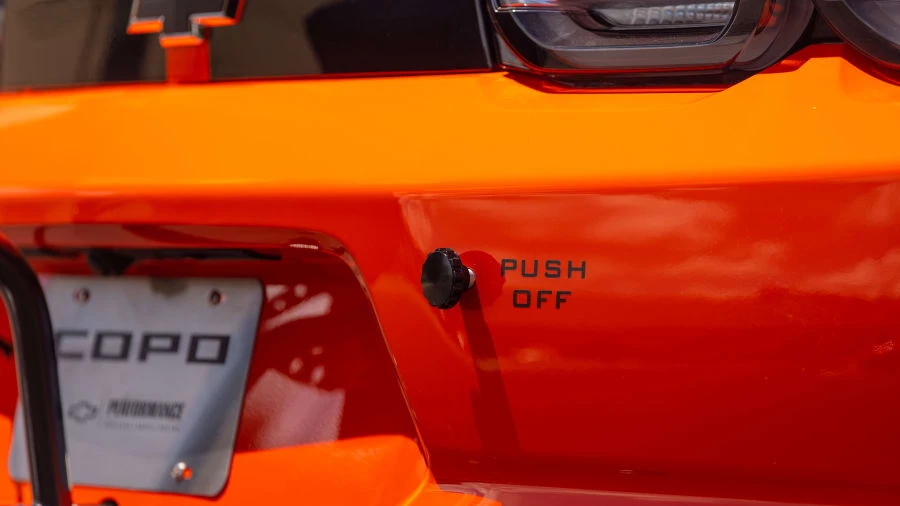 2020 Chevrolet Camaro 6th Gen - Image 26 of 30