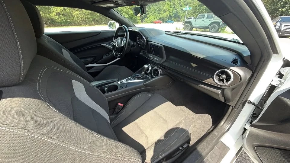 2020 Chevrolet Camaro 6th Gen - Image 13 of 20