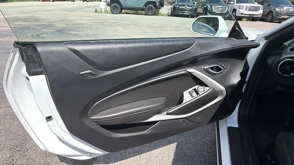2020 Chevrolet Camaro 6th Gen - Image 15 of 20