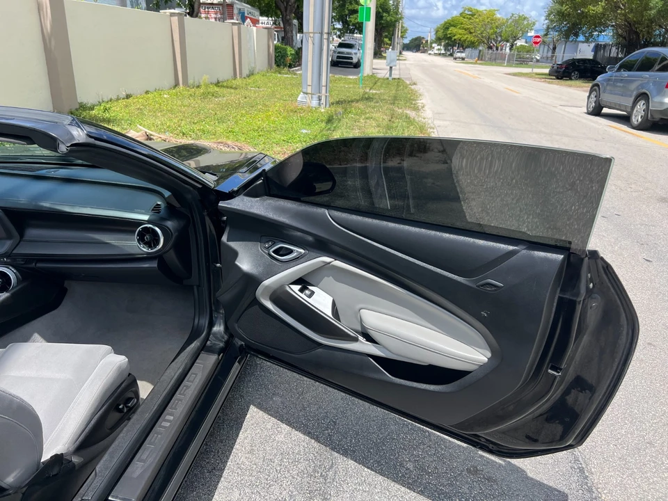 2020 Chevrolet Camaro 6th Gen - Image 25 of 31