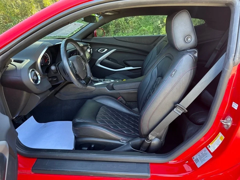 2020 Chevrolet Camaro 6th Gen - Image 10 of 12
