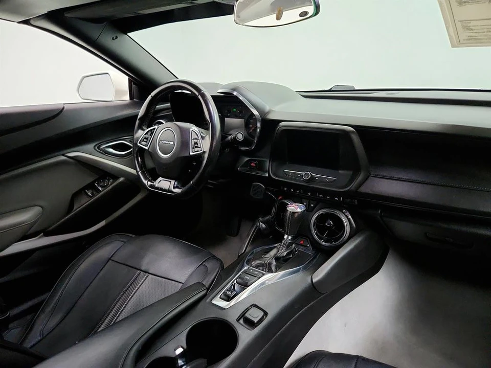 2020 Chevrolet Camaro 6th Gen - Image 23 of 31